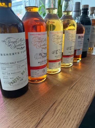 4d9184b7-3e62-4957-a9b5-e09e2d0dba20