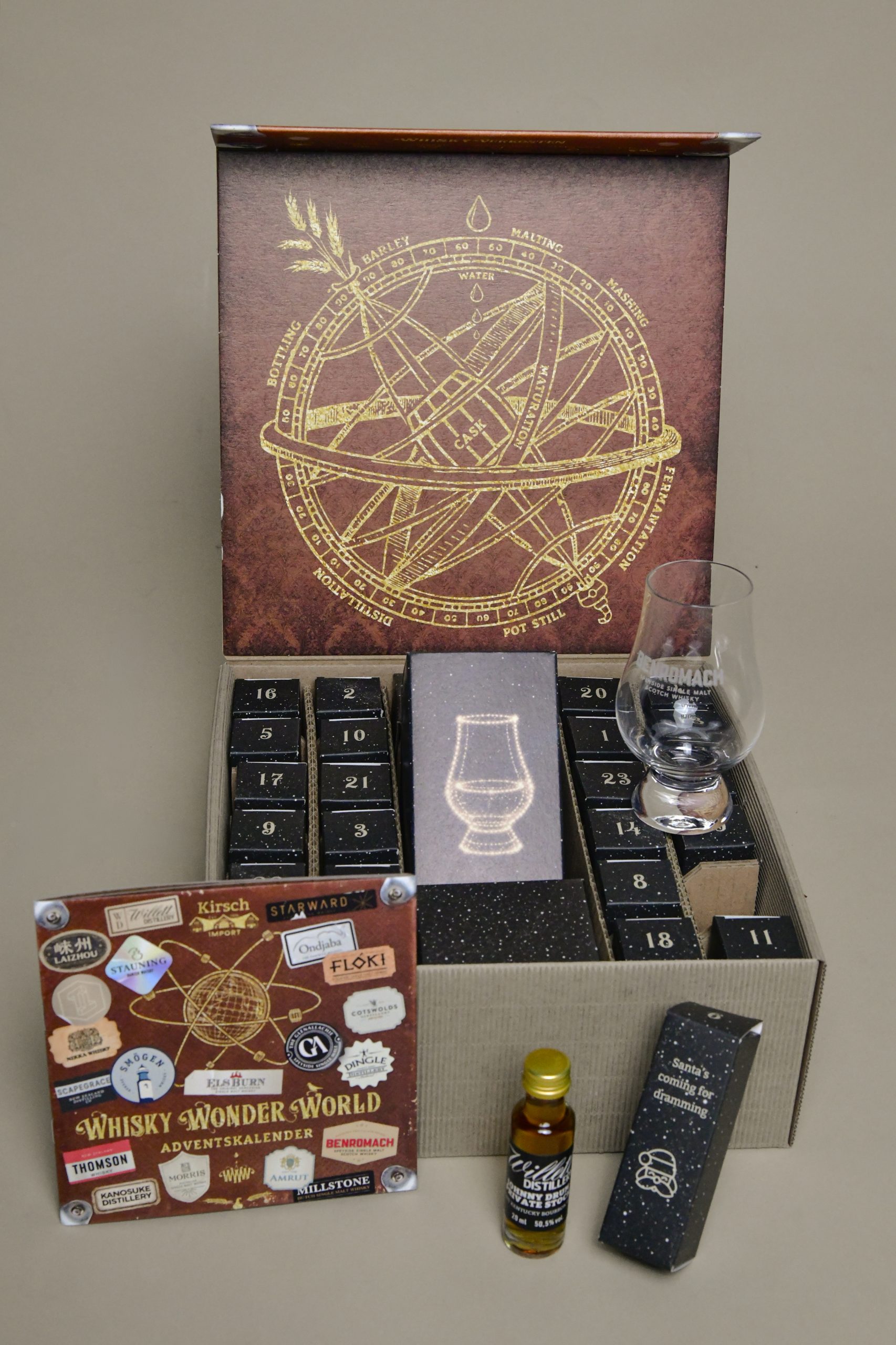 Whisky Wonder World Adventskalender 2026 - 24 x 2cl, 48,7%